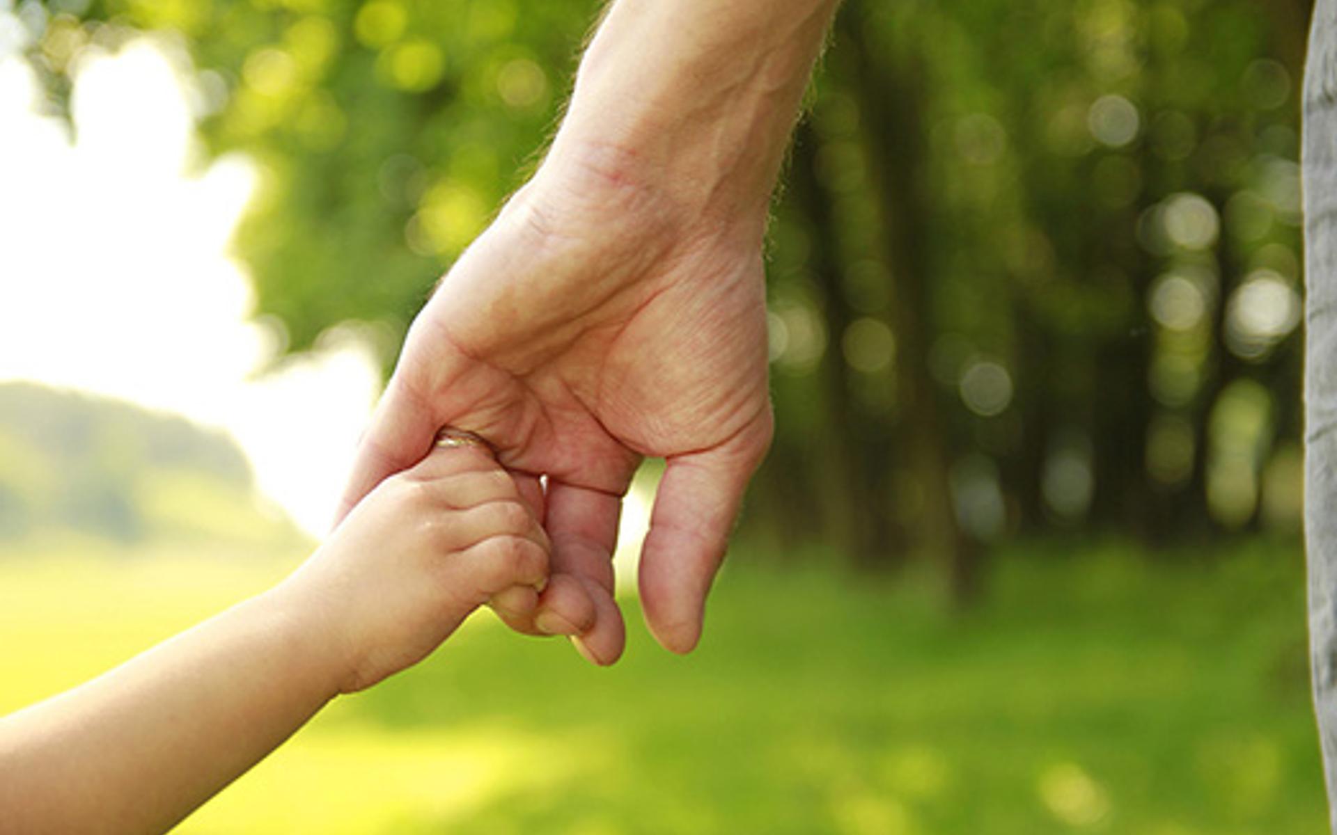 Kind an der Hand