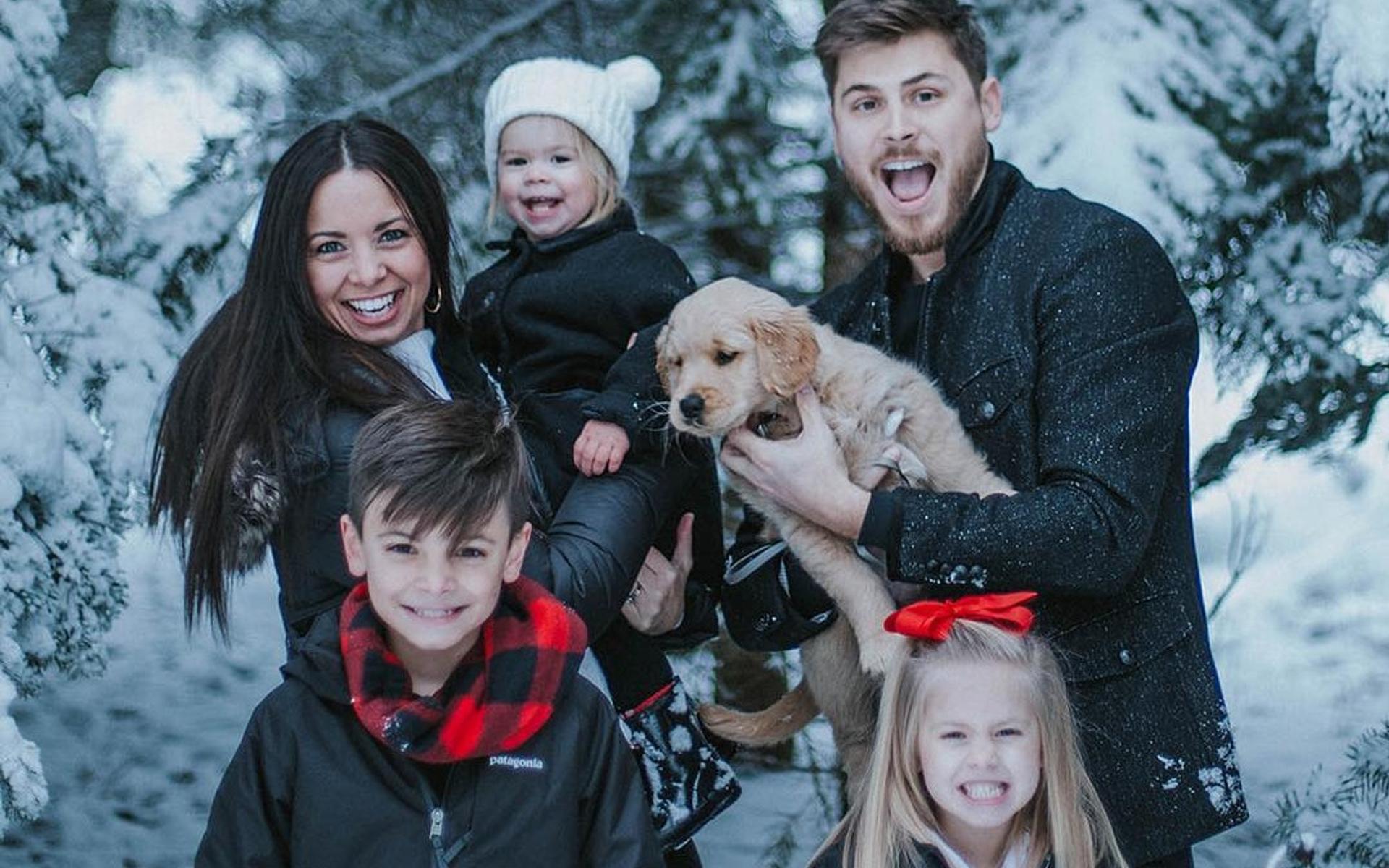 Anna und Cory Asbury mit ihren Kindern