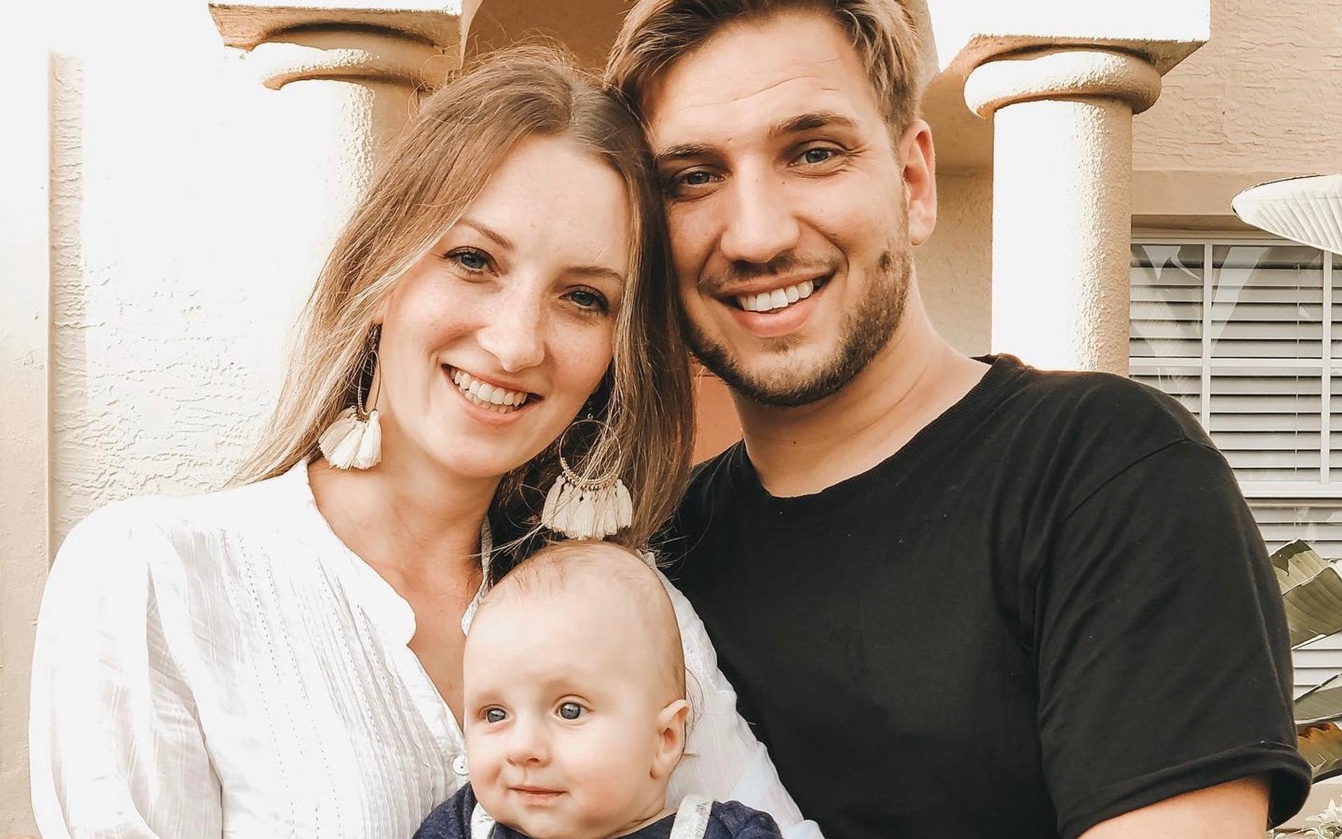 Lisa und Lukas Repert mit ihrem Sohn