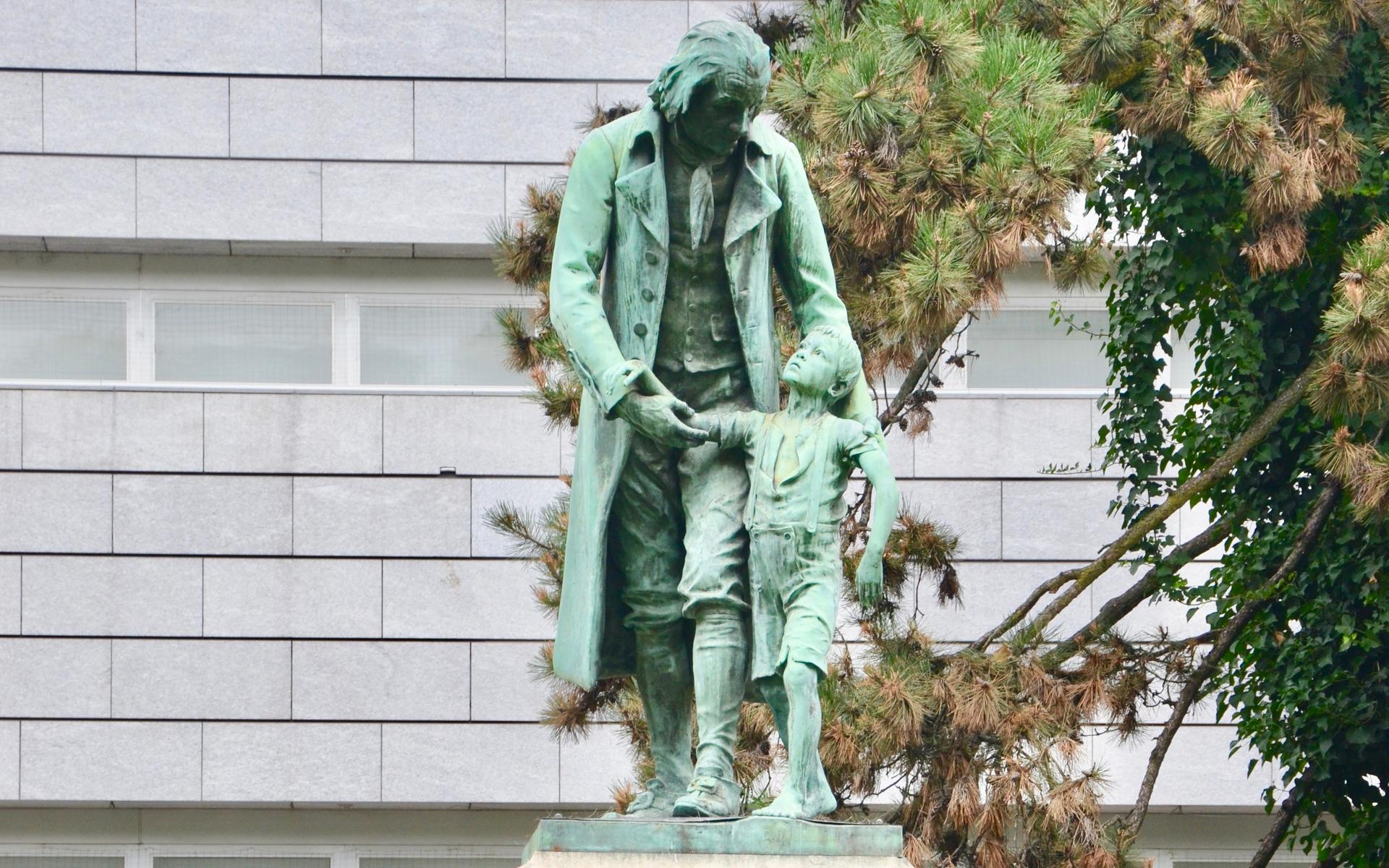 Statue von Johann Heinrich Pestalozzi in Zürich