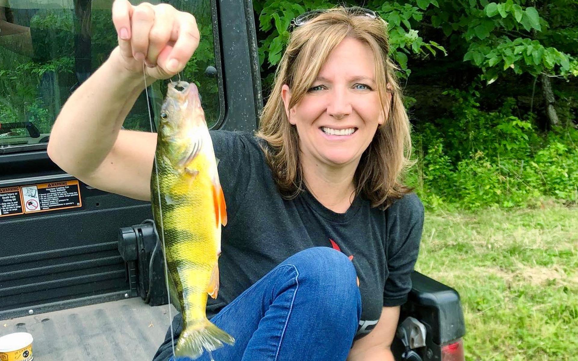 Kelley Earnhardt Miller beim Fischen