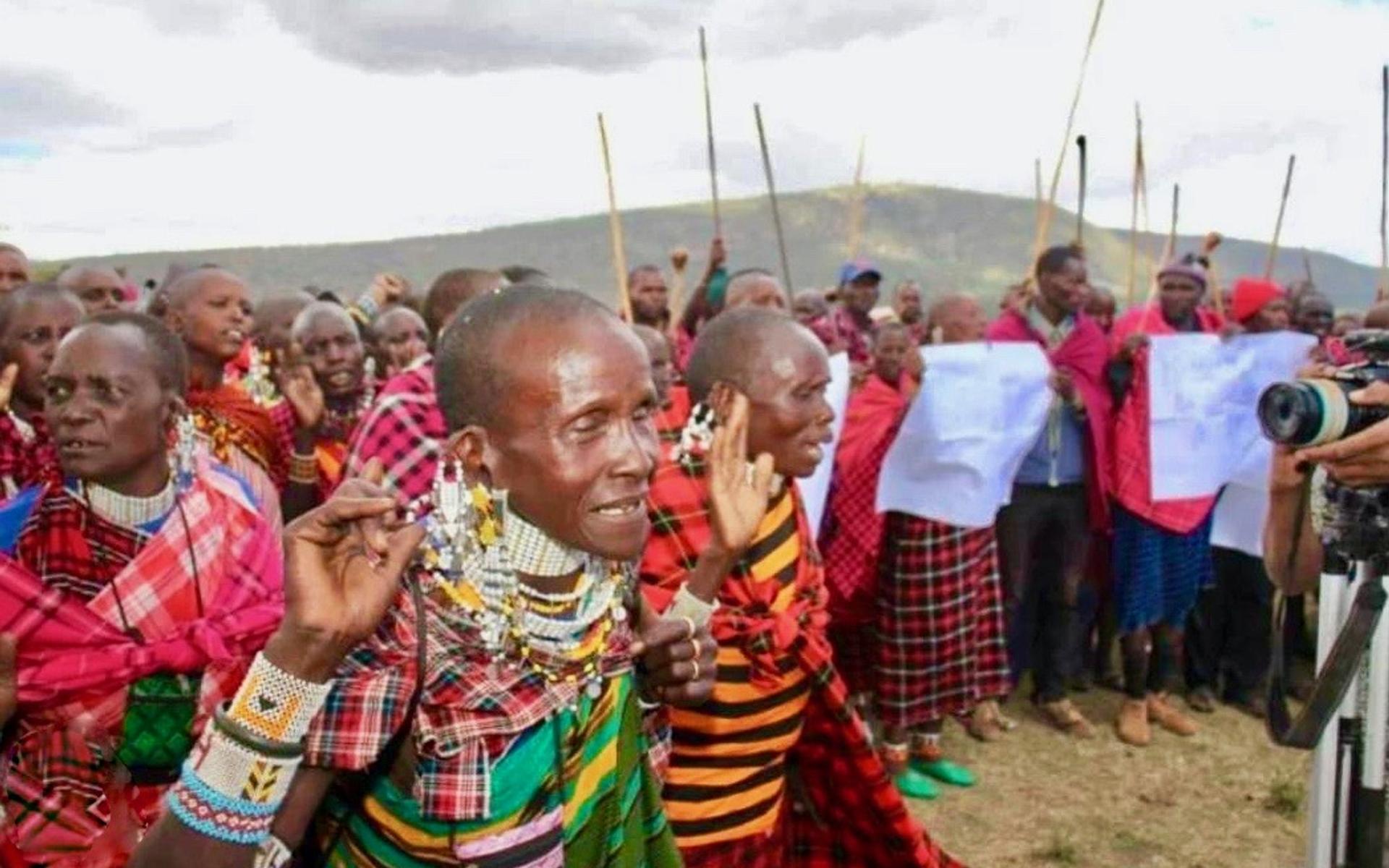 Menschen aus dem Stamm der Massai