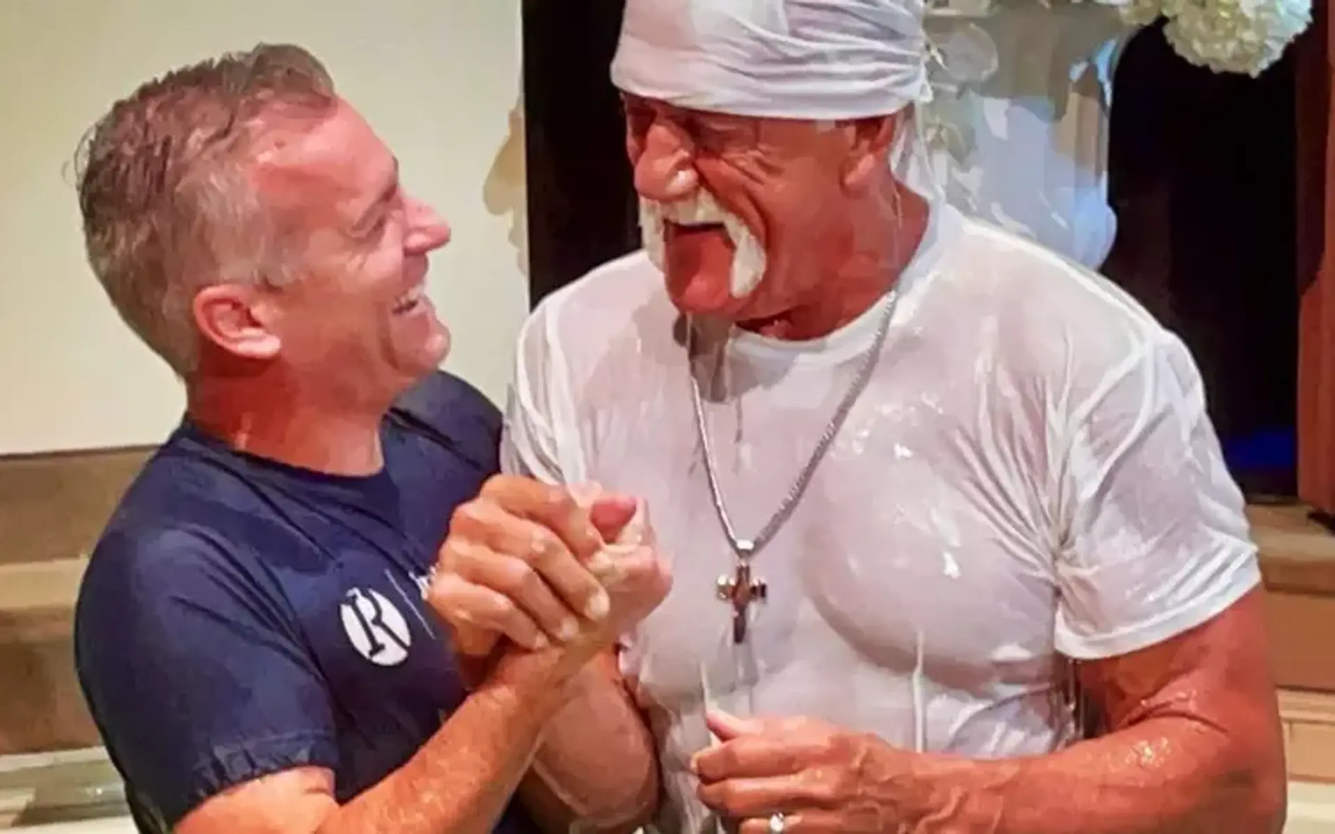 Hulk Hogan bei seiner Taufe 