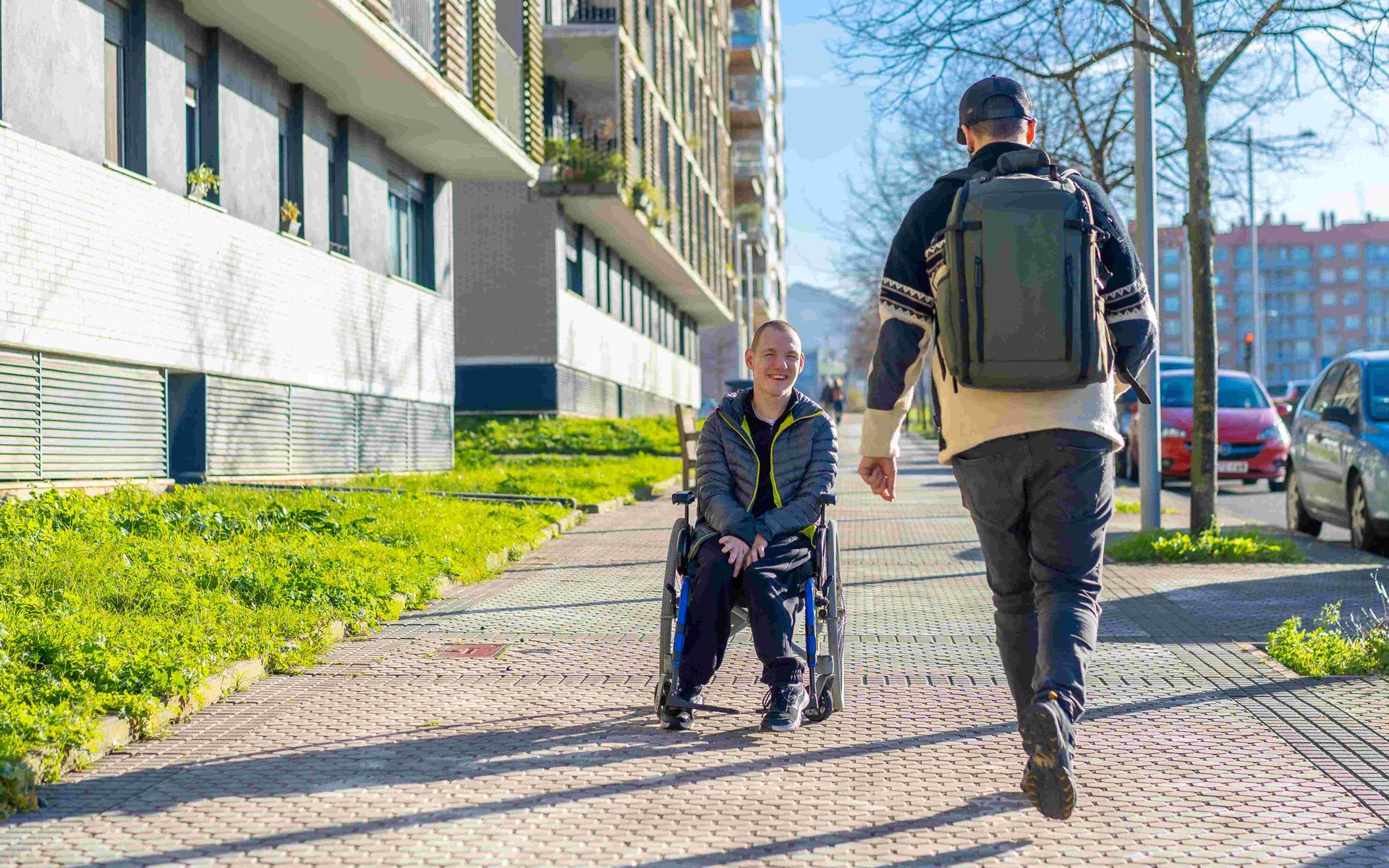 Wie grüssen Sie andere auf der Strasse?