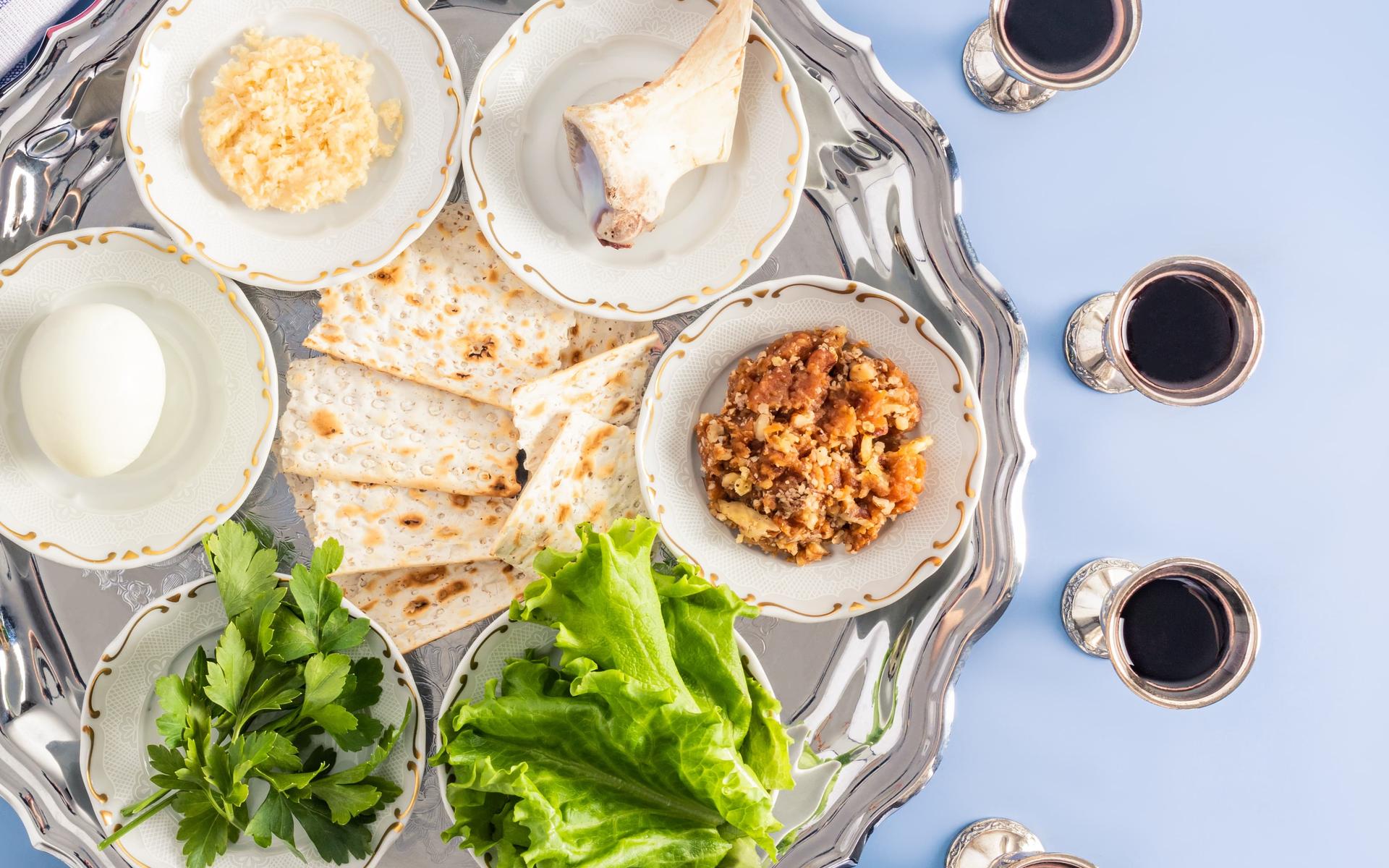 Traditionelles Essen zum jüdischen Pessach-Fest 