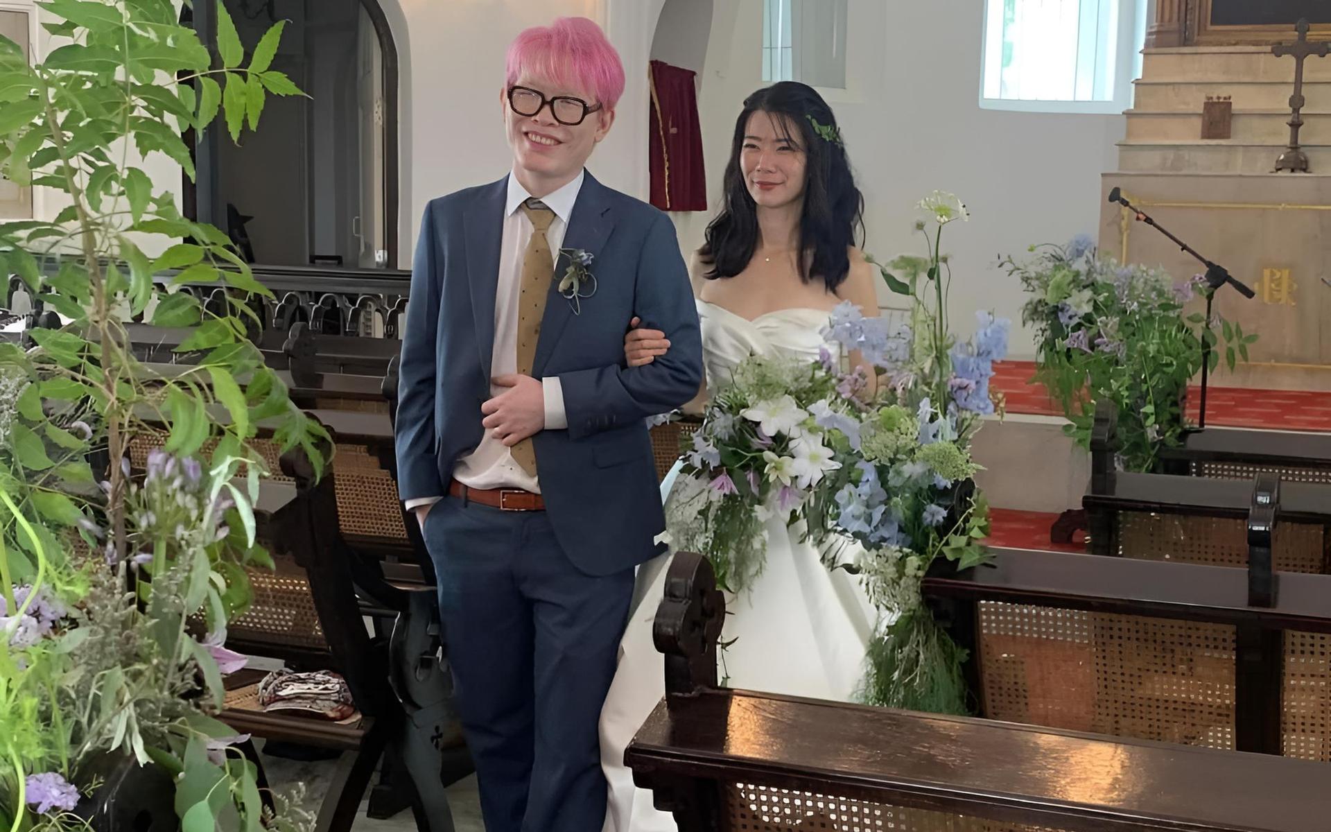 Im Jahr 2023 hat Levan seine langjährige Freundin Olivia geheiratet