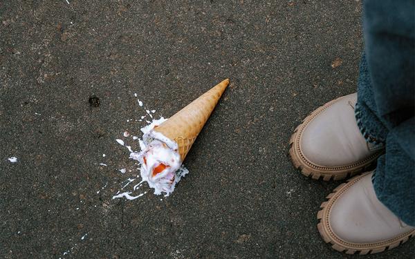 Eis auf dem Boden