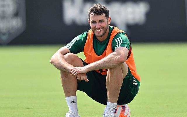 Fussballer Santi Giménez erlebte des Gute im Schlechten