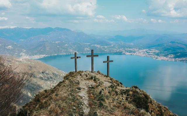 Auf Golgatha sprach Jesus die Worte: «Vergib ihnen, denn sie wissen nicht was sie tun»