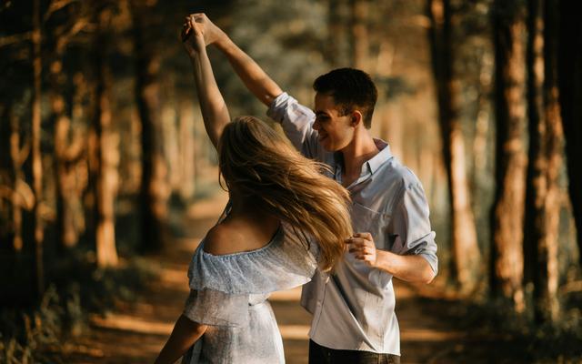 Liebe ist; die Entscheidung zu treffen jeden Tag «Ja» zu sagen
